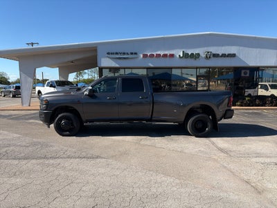 2027 RAM Ram 3500 RAM 3500 TRADESMAN CREW CAB 4X4 8' BOX