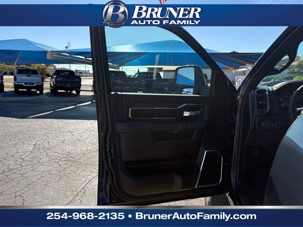 2026 RAM Ram 3500 RAM 3500 LARAMIE CREW CAB 4X4 8' BOX