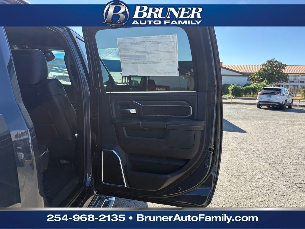 2026 RAM Ram 3500 RAM 3500 LARAMIE CREW CAB 4X4 8' BOX