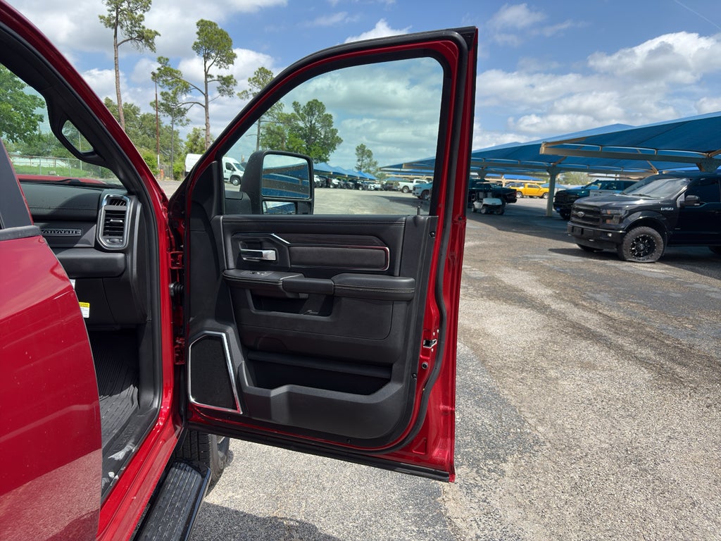 2026 RAM Ram 3500 RAM 3500 LARAMIE CREW CAB 4X4 8' BOX