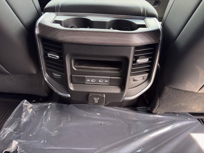 2026 RAM Ram 3500 RAM 3500 LARAMIE CREW CAB 4X4 8' BOX