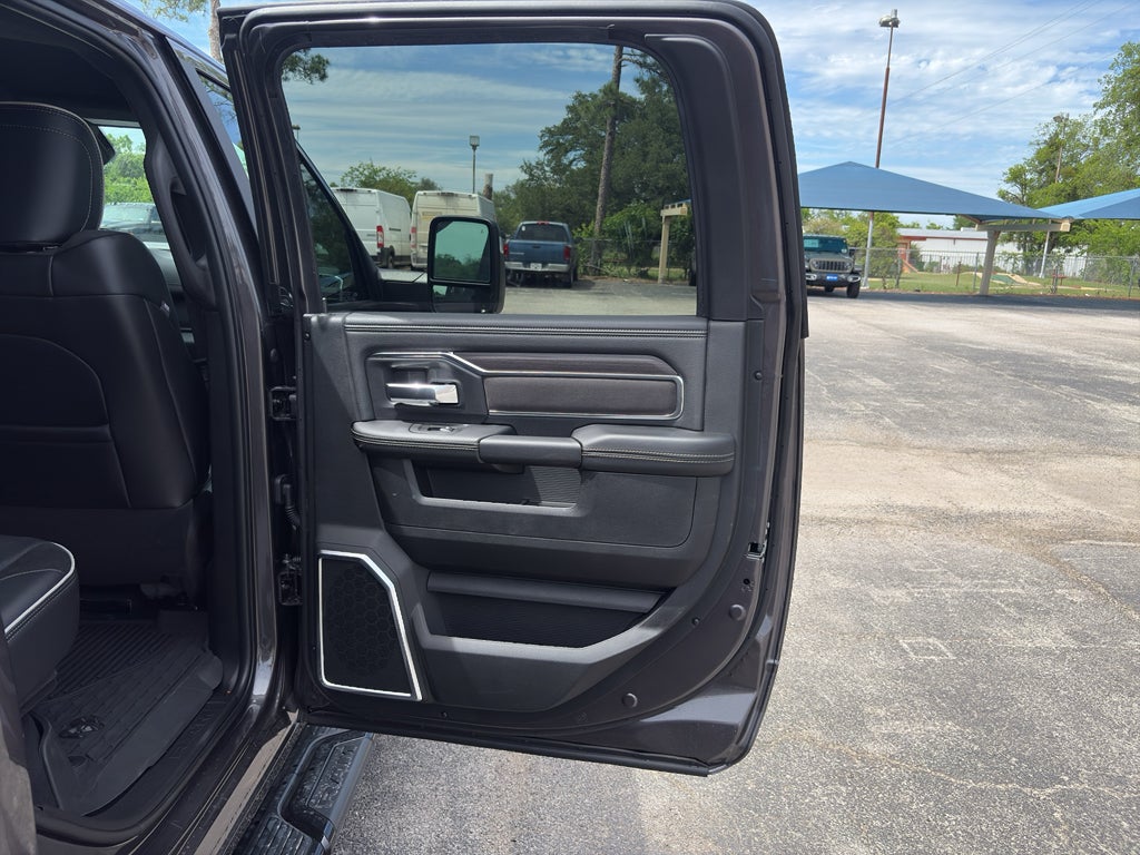 2026 RAM Ram 3500 RAM 3500 LARAMIE CREW CAB 4X4 8' BOX
