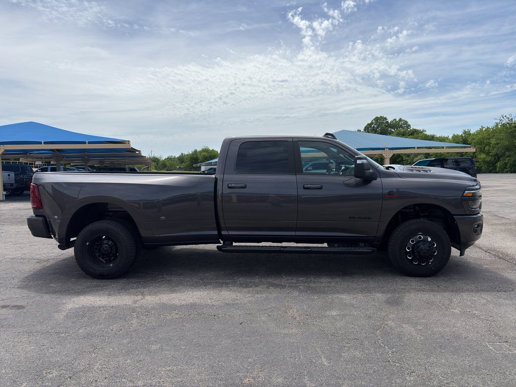 2026 RAM Ram 3500 RAM 3500 LARAMIE CREW CAB 4X4 8' BOX