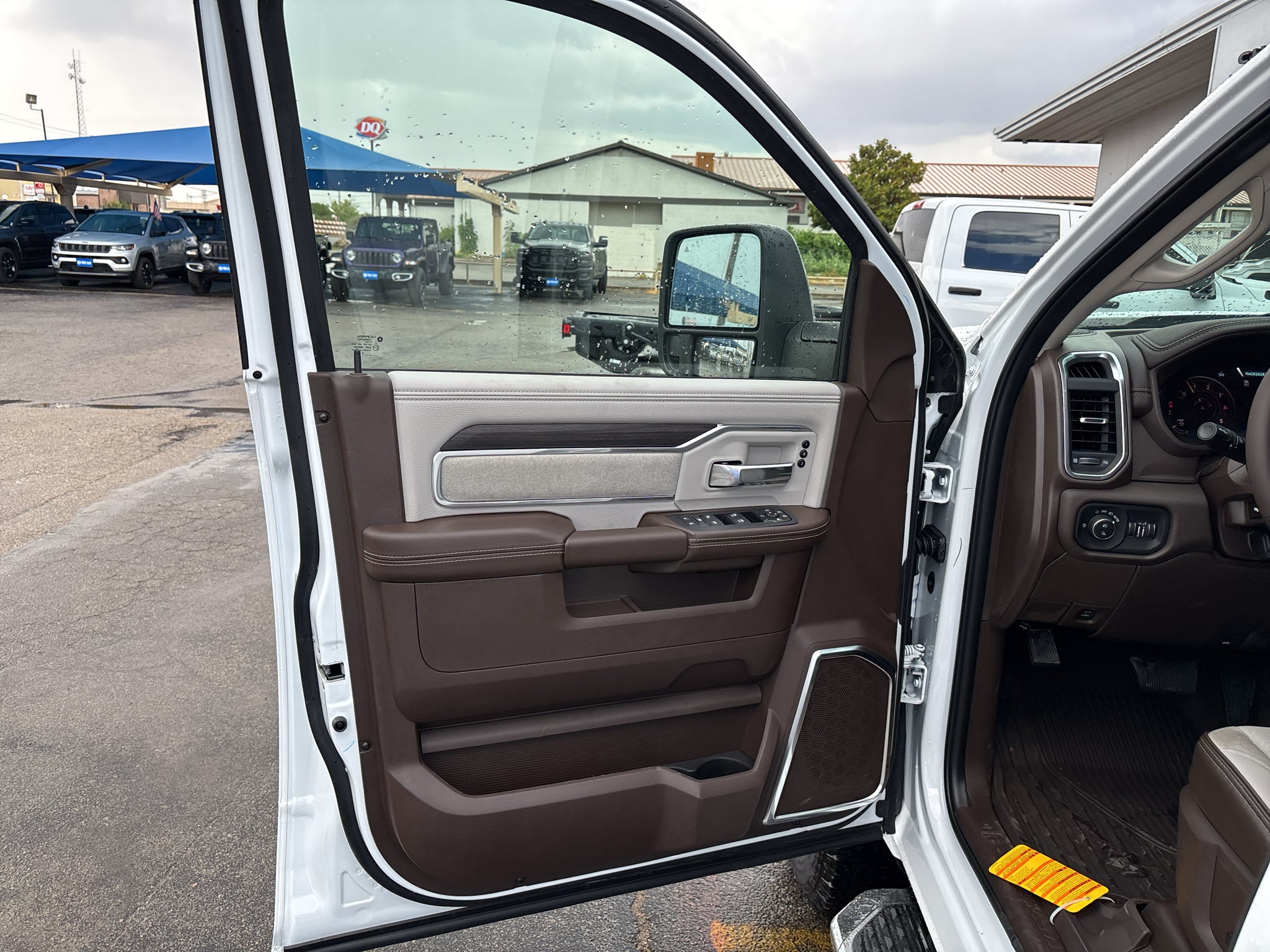 2027 RAM Ram 3500 RAM 3500 LARAMIE CREW CAB 4X4 8' BOX