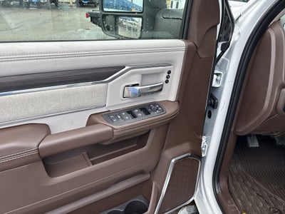2027 RAM Ram 3500 RAM 3500 LARAMIE CREW CAB 4X4 8' BOX