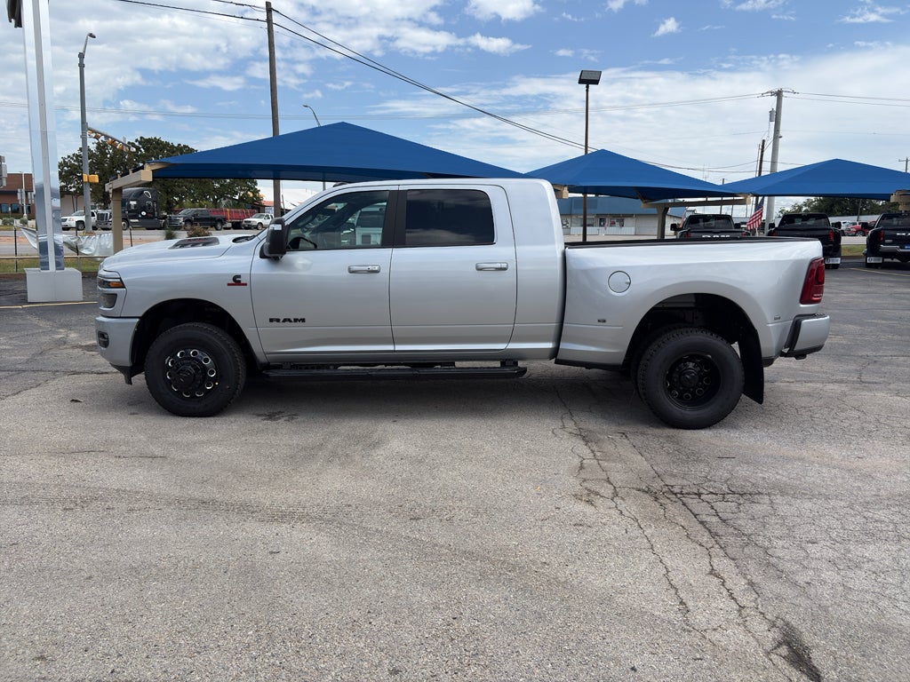 2026 RAM Ram 3500 RAM 3500 LARAMIE MEGA CAB 4X4 6'4' BOX