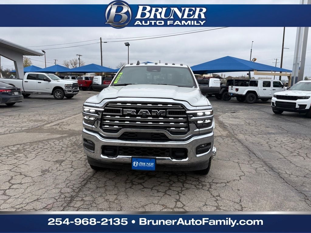 2026 RAM Ram 3500 RAM 3500 LIMITED CREW CAB 4X4 8' BOX