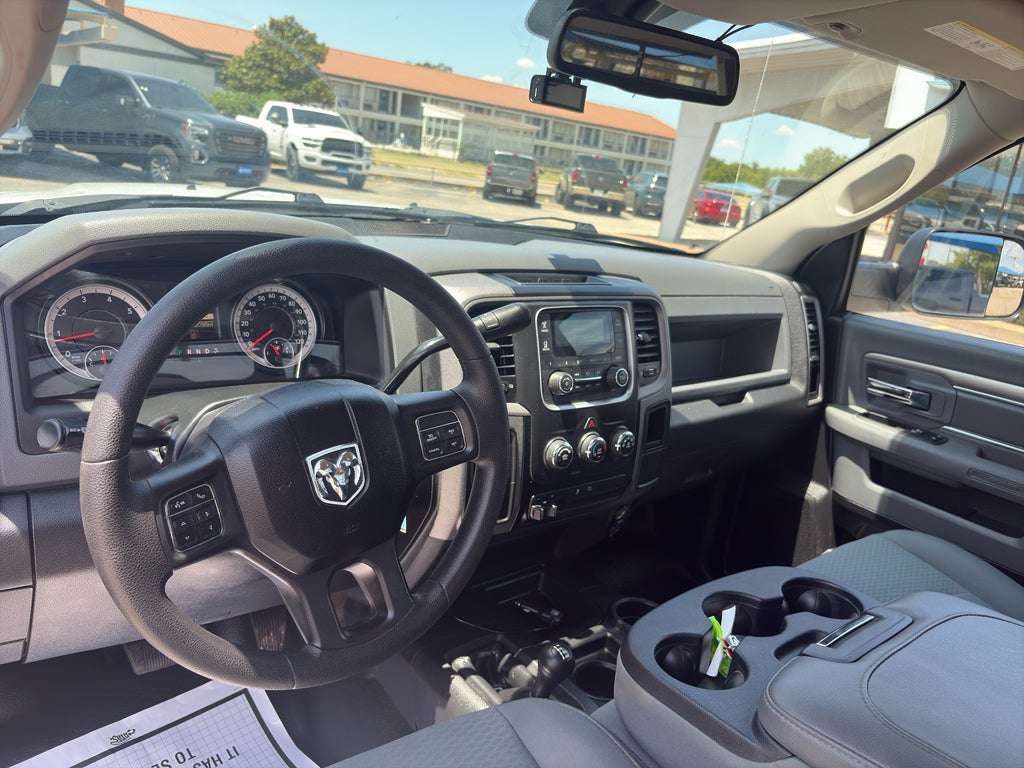2017 RAM 2500 Tradesman Regular Cab 4x4 8' Box