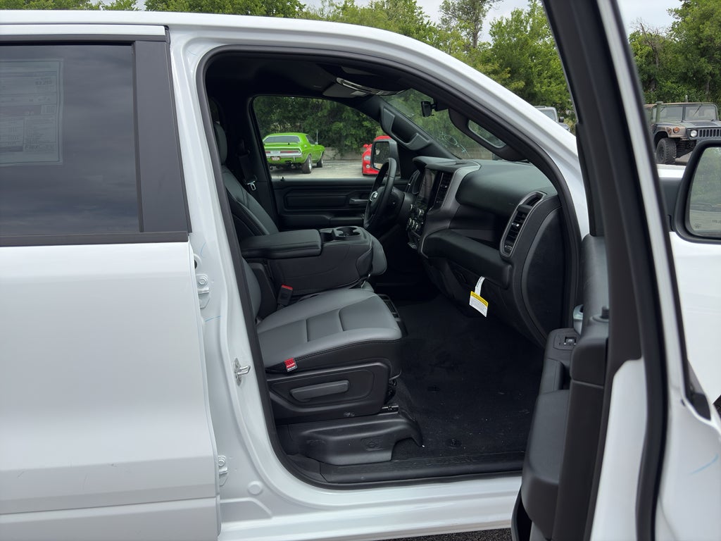 2026 RAM Ram 1500 RAM 1500 TRADESMAN CREW CAB 4X4 5'7' BOX