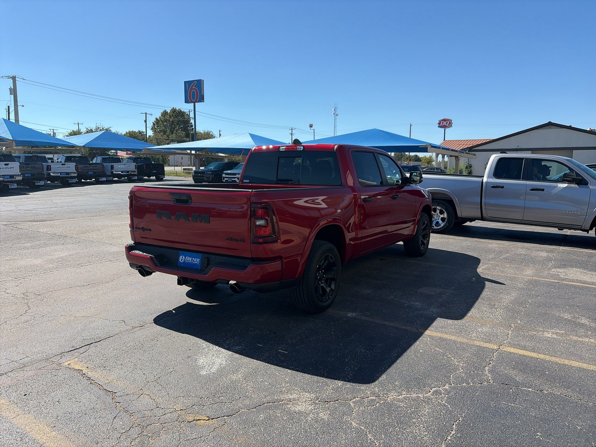 2027 RAM Ram 1500 RAM 1500 LONE STAR CREW CAB 4X4 5'7' BOX