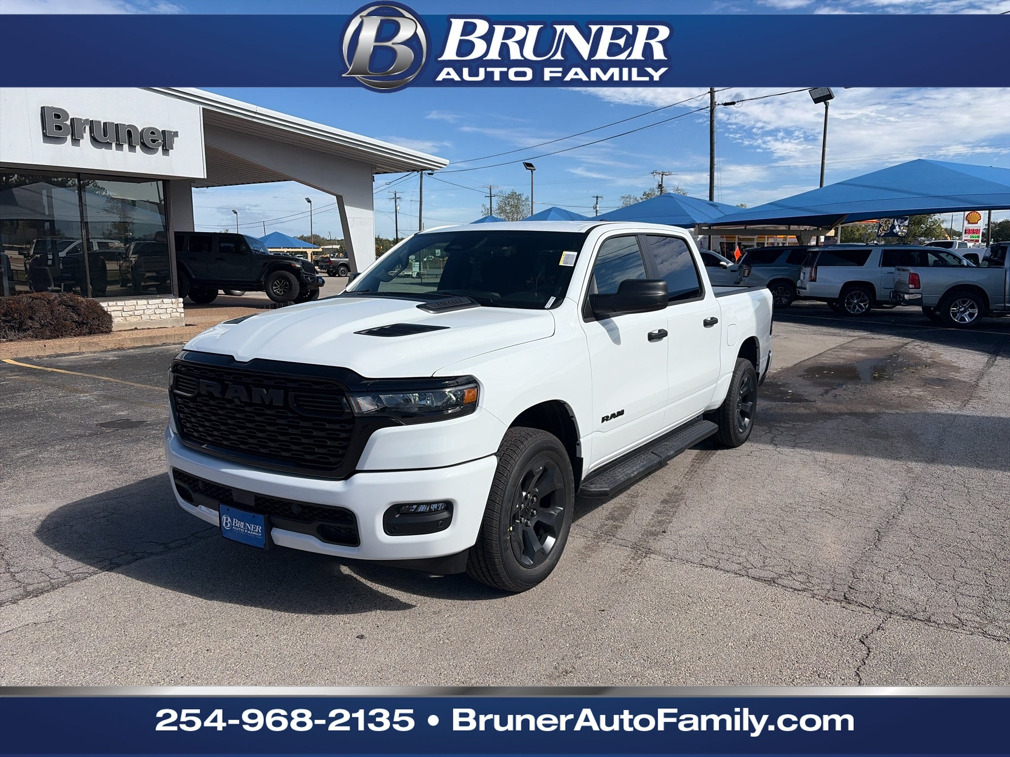 2027 RAM Ram 1500 RAM 1500 EXPRESS CREW CAB 4X4 5'7' BOX