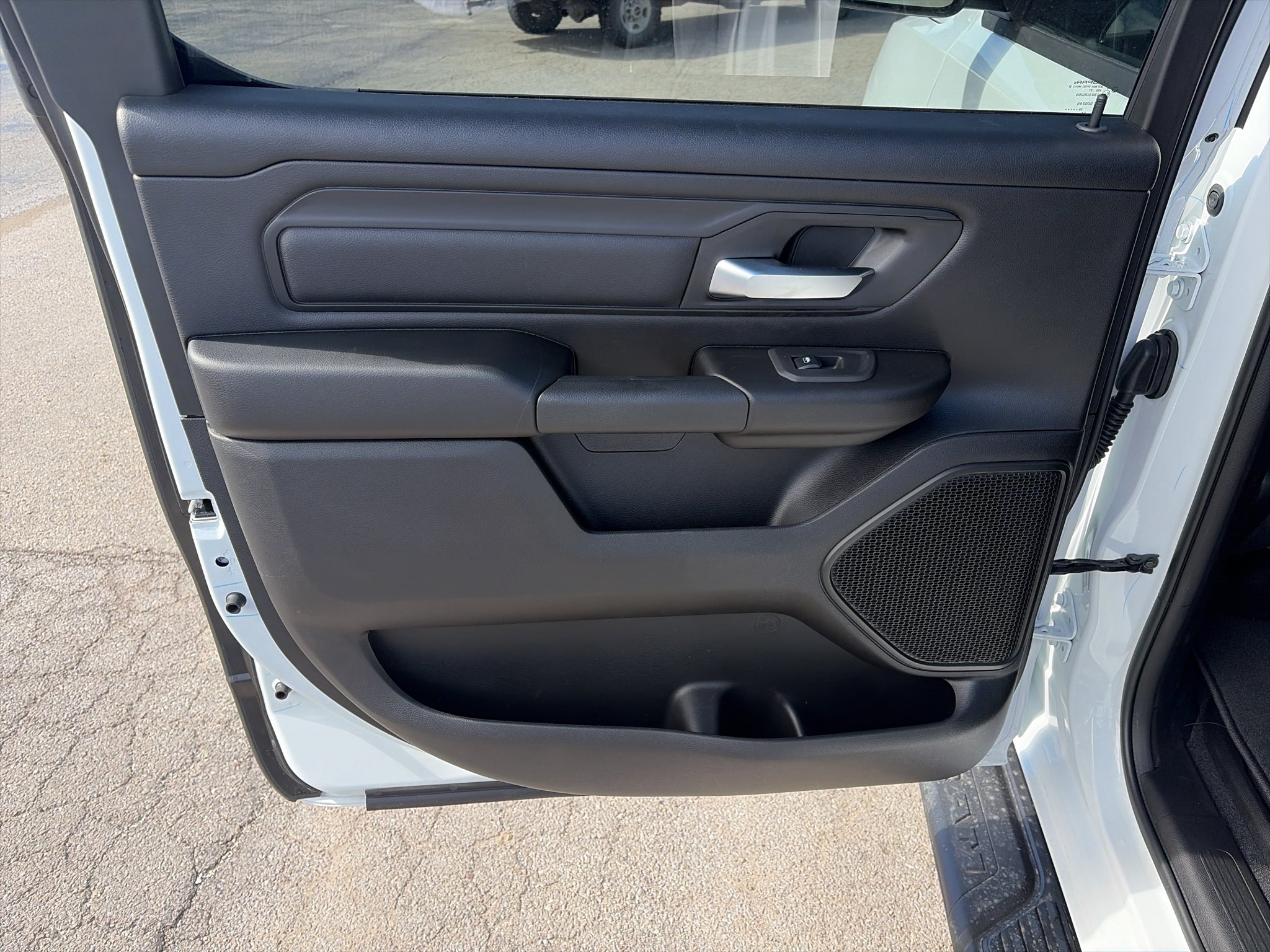 2027 RAM Ram 1500 RAM 1500 EXPRESS CREW CAB 4X4 5'7' BOX