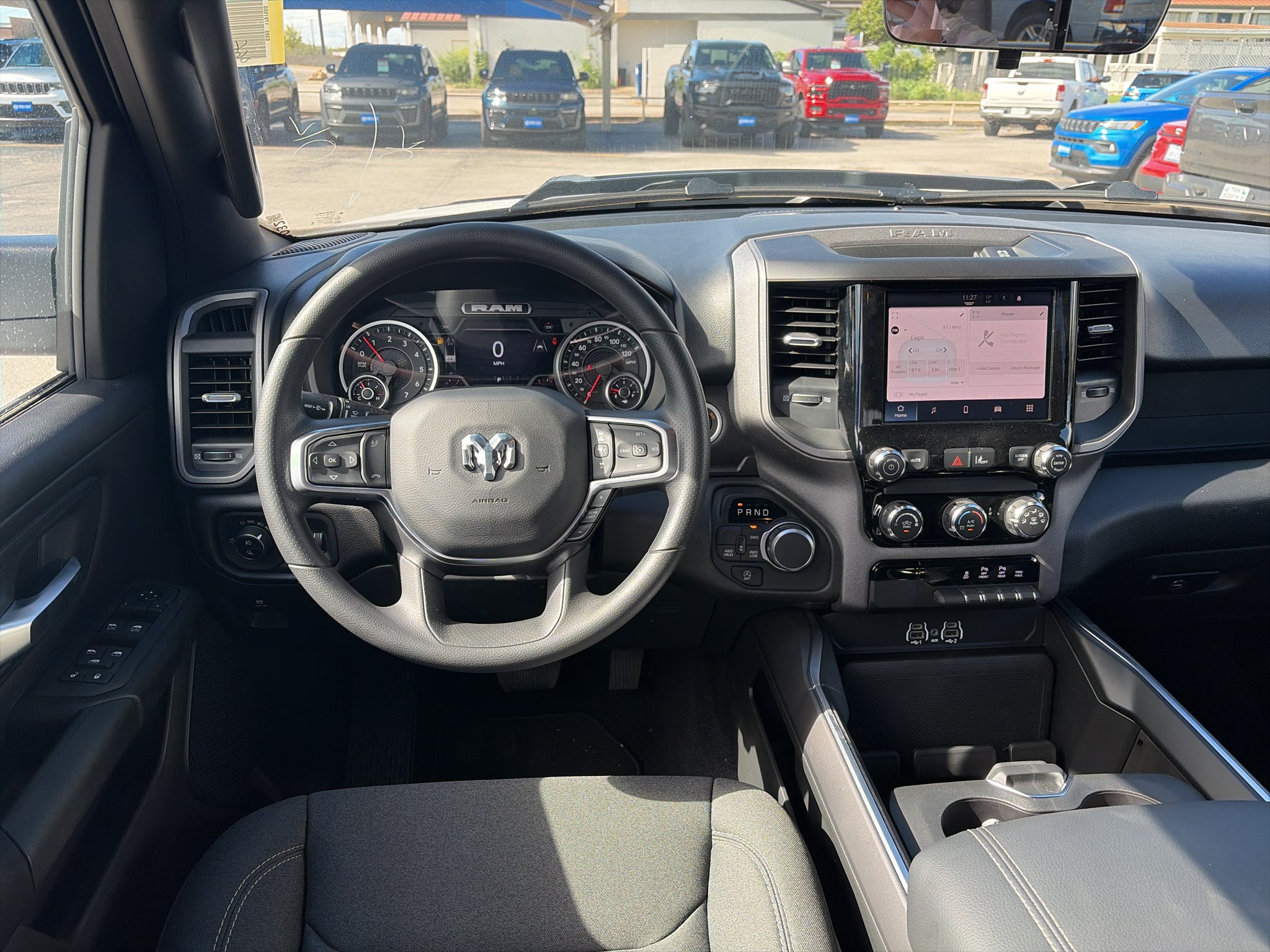 2027 RAM Ram 1500 RAM 1500 EXPRESS CREW CAB 4X4 5'7' BOX