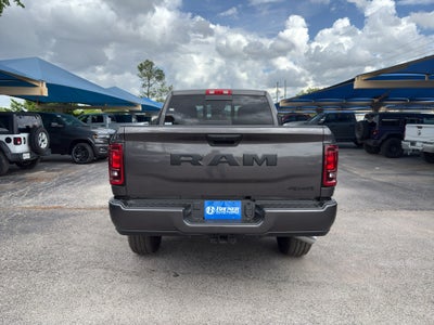 2026 RAM Ram 2500 RAM 2500 BLACK EXPRESS CREW CAB 4X4 6'4' BOX