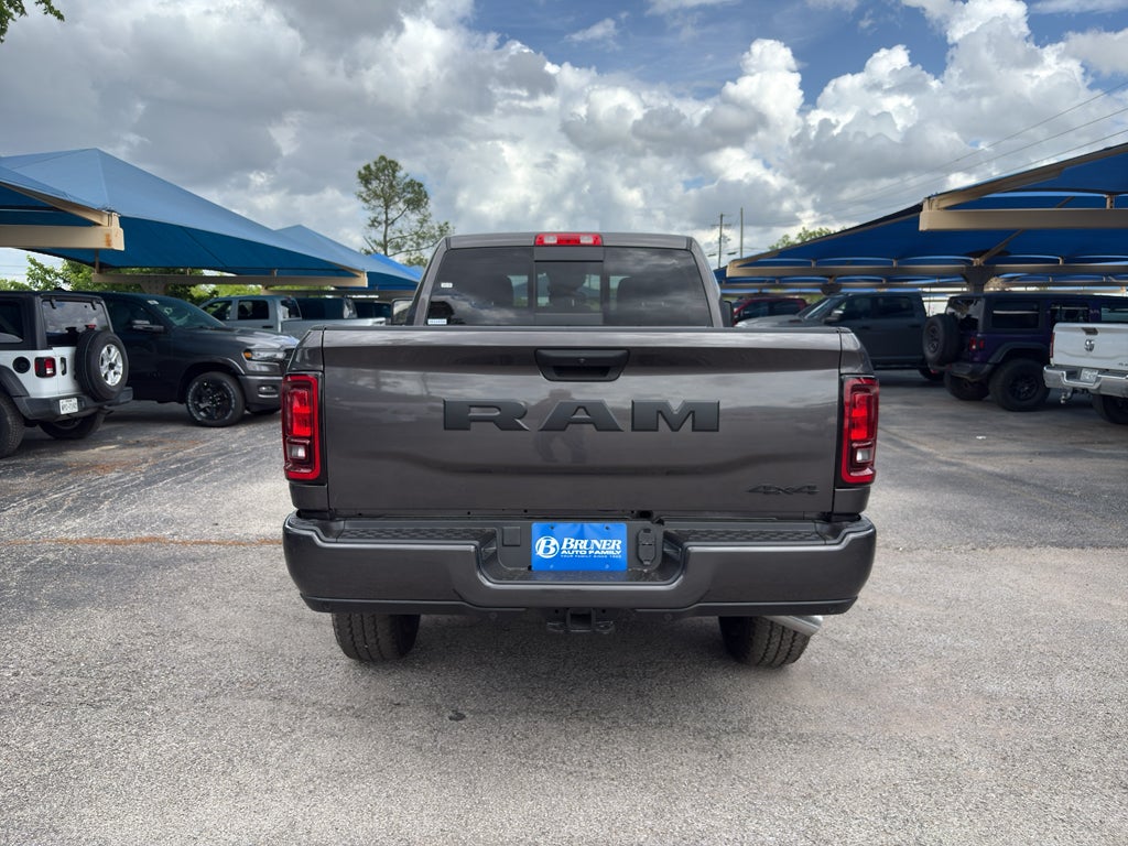 2026 RAM Ram 2500 RAM 2500 BLACK EXPRESS CREW CAB 4X4 6'4' BOX