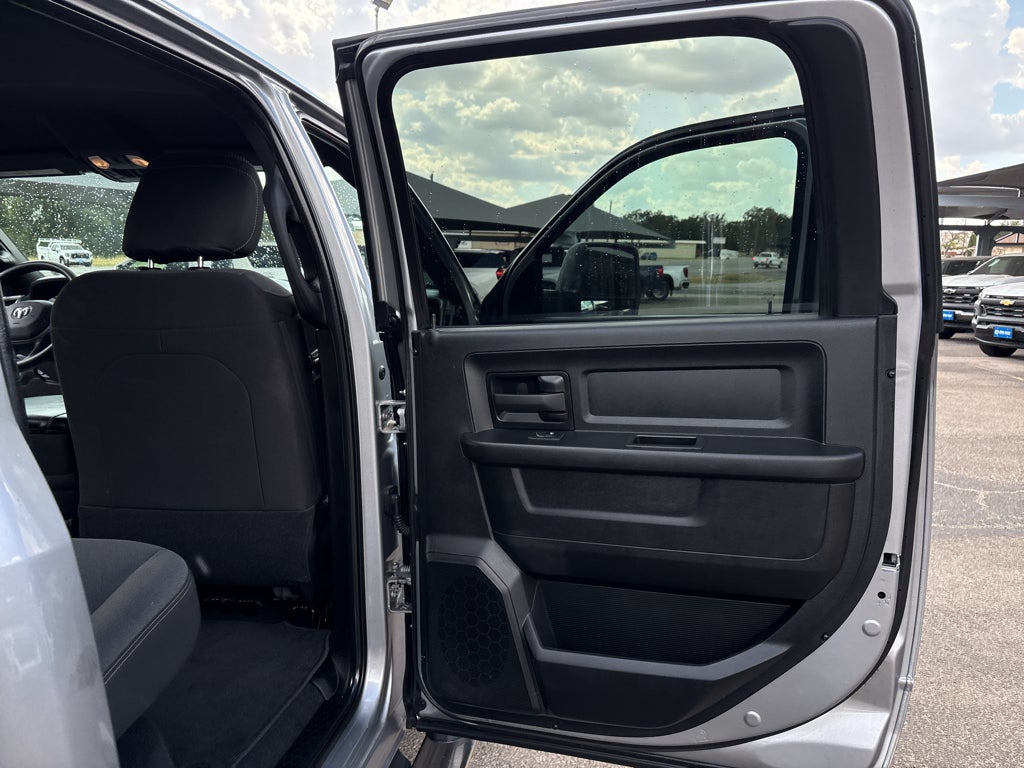 2024 RAM 2500 Tradesman Crew Cab 4x4 6'4' Box