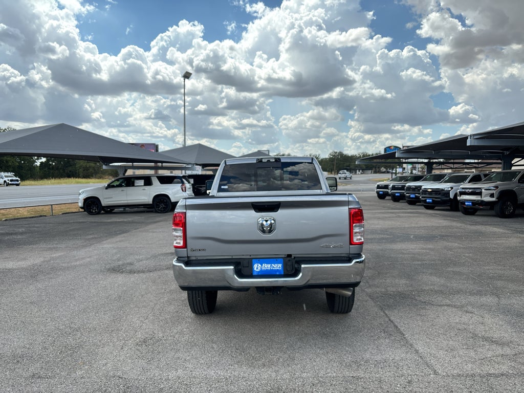 2024 RAM 2500 Tradesman Crew Cab 4x4 6'4' Box