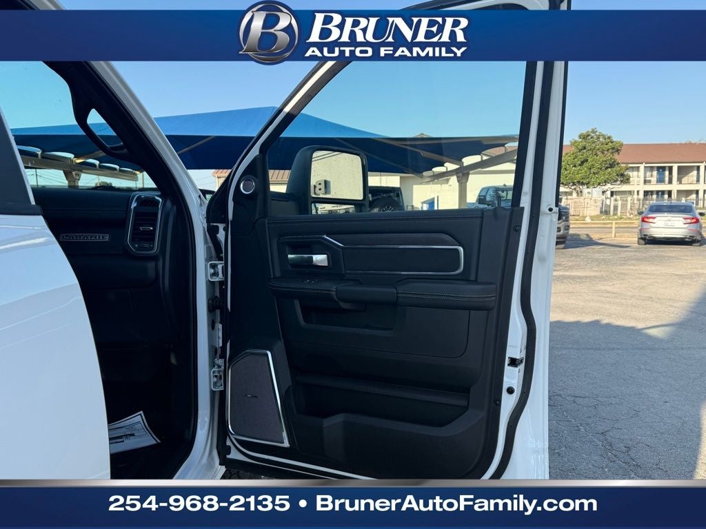 2026 RAM Ram 3500 Chassis Cab RAM 3500 BIG HORN CREW CAB CHASSIS 4X4 60' CA