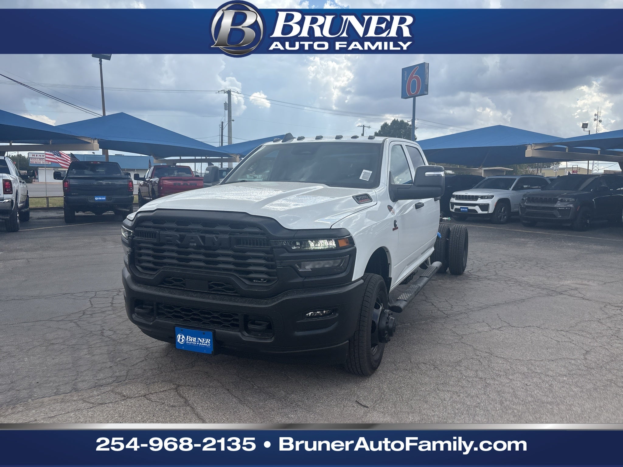2027 RAM Ram 3500 Chassis Cab RAM 3500 TRADESMAN CREW CAB CHASSIS 4X4 60' CA