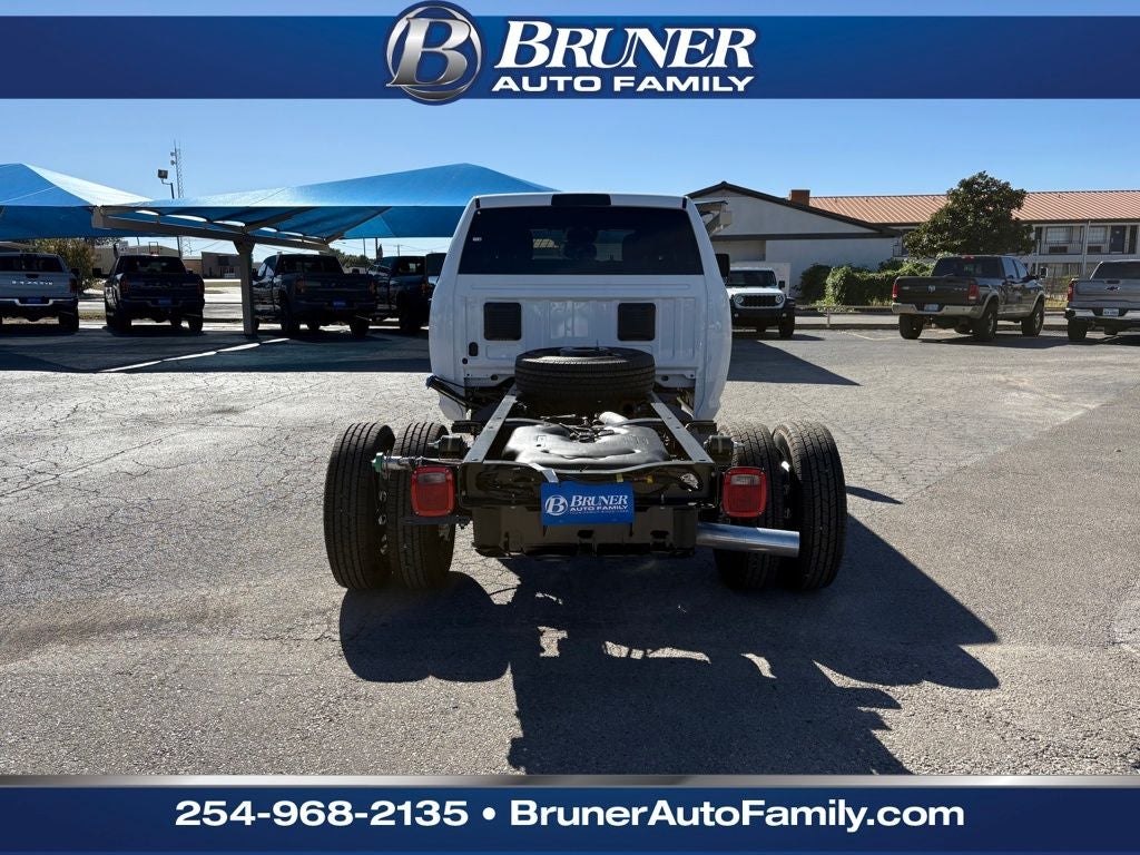 2026 RAM Ram 3500 Chassis Cab RAM 3500 TRADESMAN CREW CAB CHASSIS 4X4 60' CA