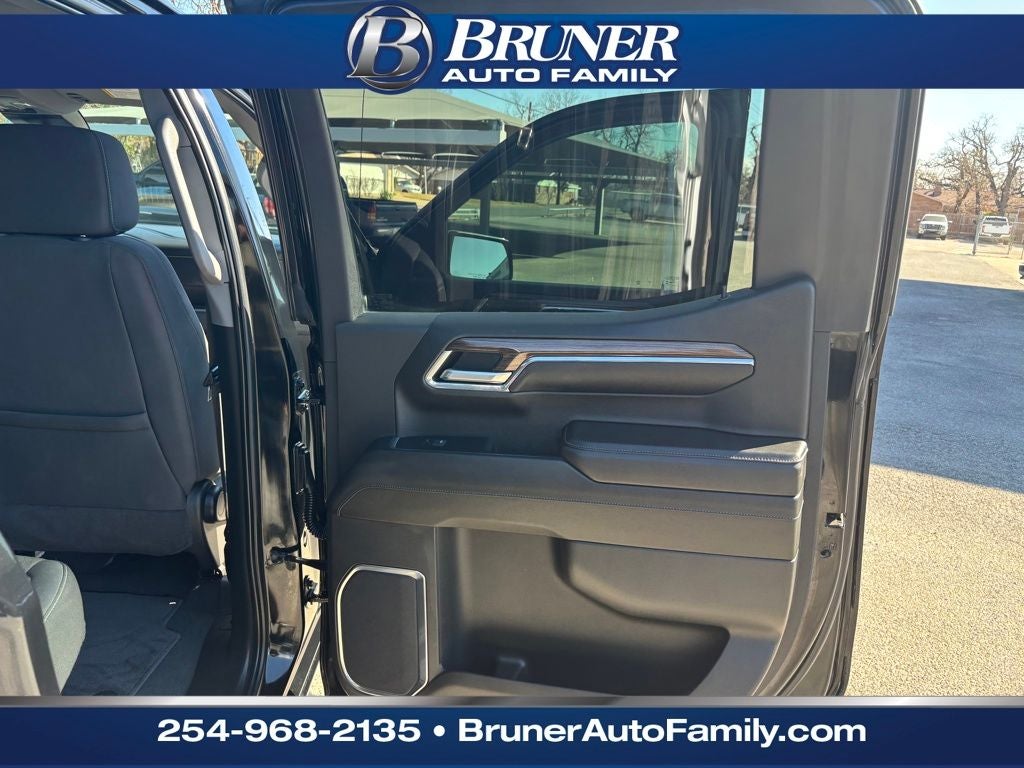 2024 Chevrolet Silverado LT