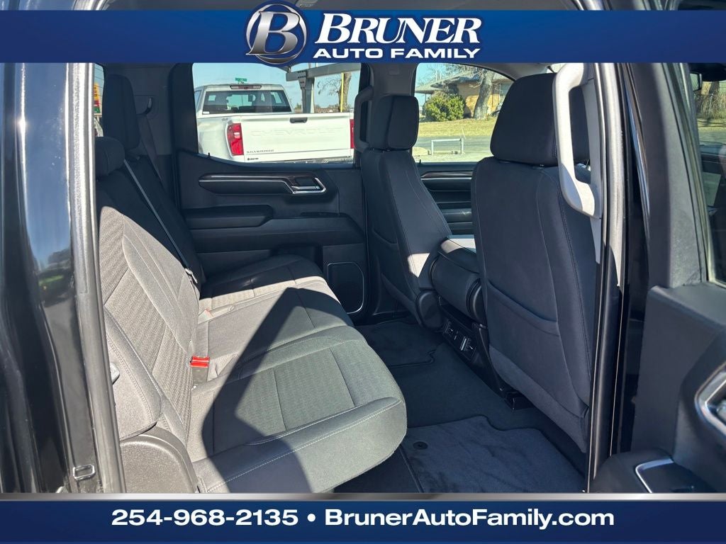 2024 Chevrolet Silverado LT