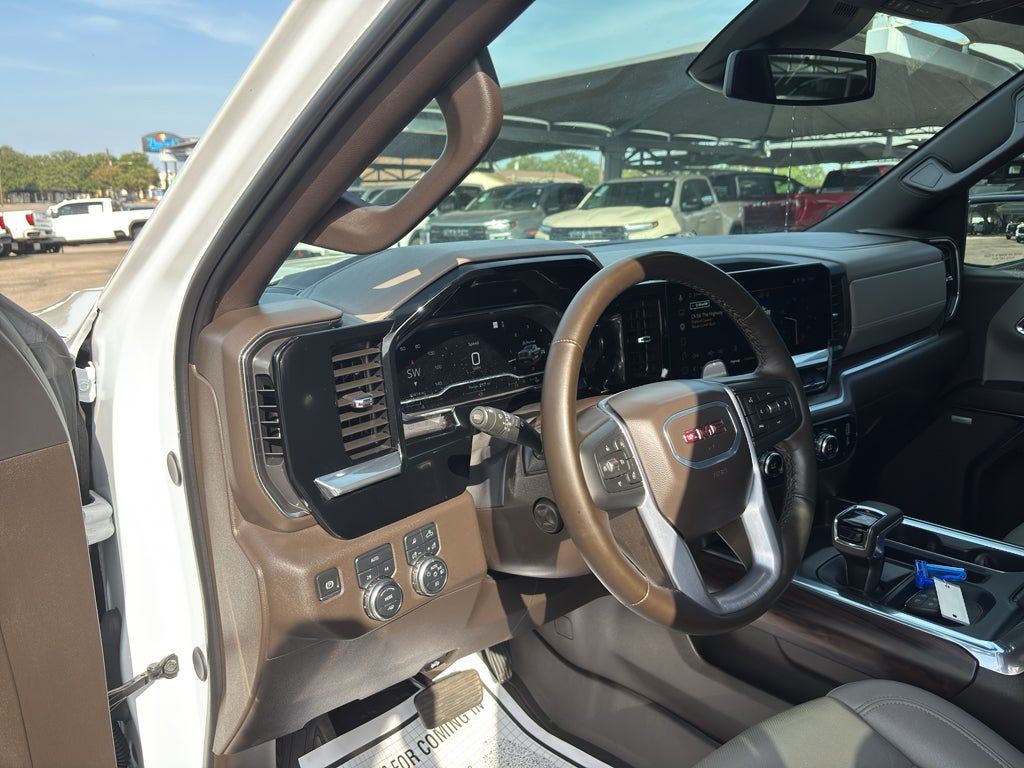 2024 GMC Sierra 1500 4WD Crew Cab Short Box SLT