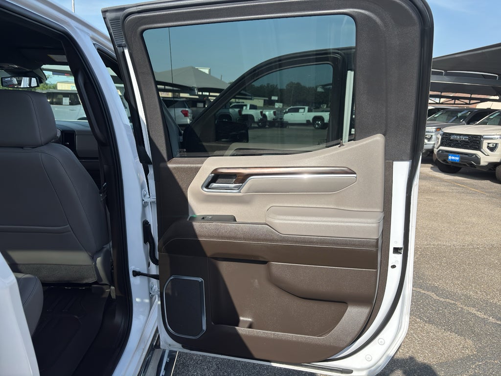 2024 GMC Sierra 1500 4WD Crew Cab Short Box SLT