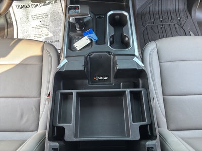 2024 GMC Sierra 1500 4WD Crew Cab Short Box SLT