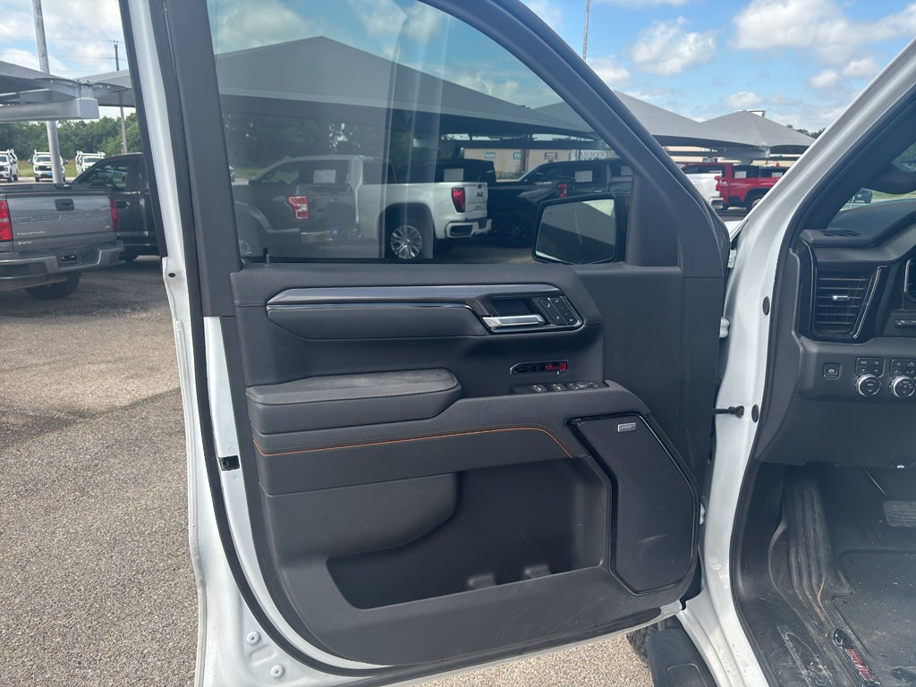 2025 GMC Sierra 1500 4WD Crew Cab Short Box AT4