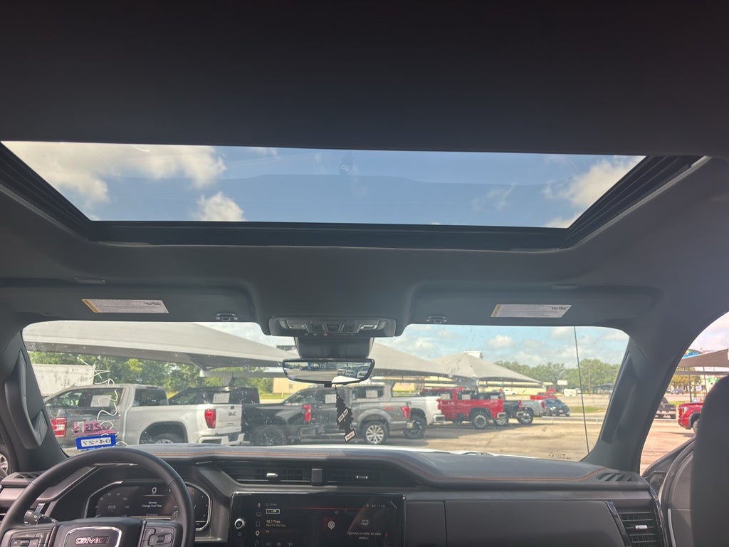 2025 GMC Sierra 1500 4WD Crew Cab Short Box AT4