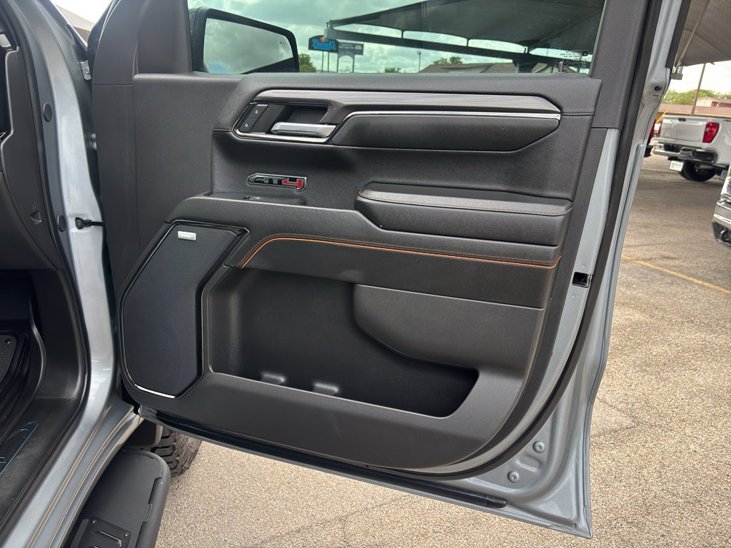 2024 GMC Sierra 1500 4WD Crew Cab Short Box AT4