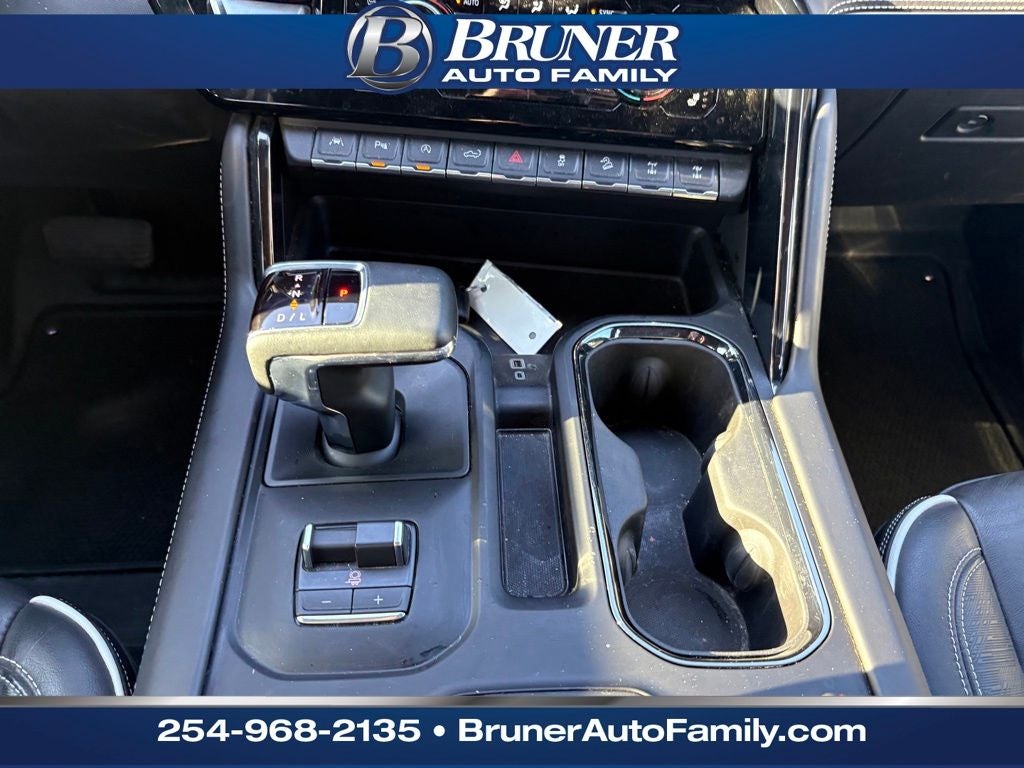 2023 GMC Sierra 1500 4WD Crew Cab Short Box AT4X