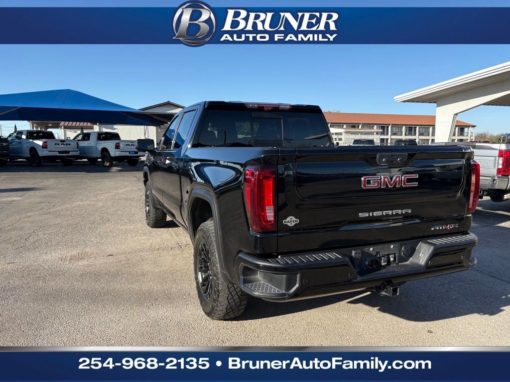 2023 GMC Sierra 1500 4WD Crew Cab Short Box AT4X