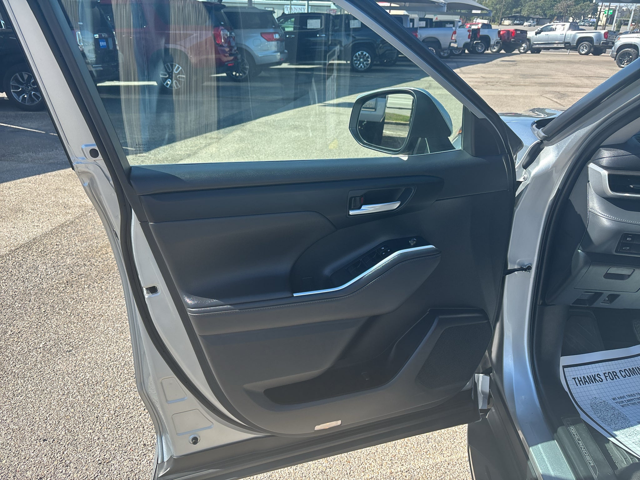 2024 Toyota Highlander Hybrid XLE