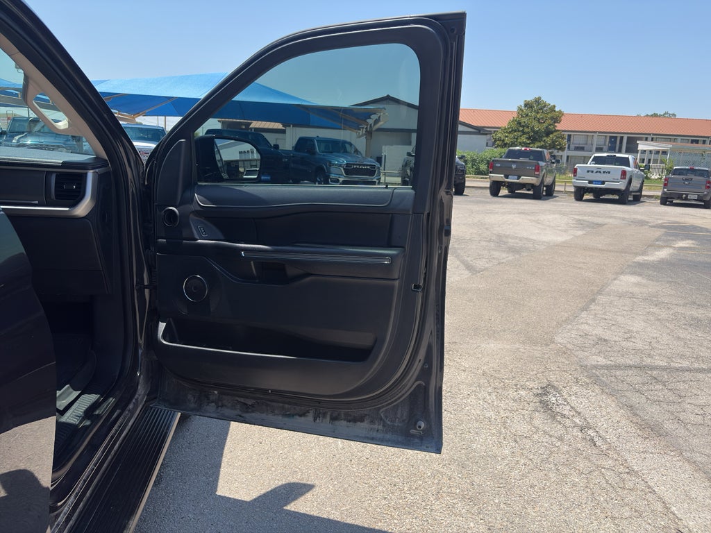 2024 Ford Expedition Max XLT