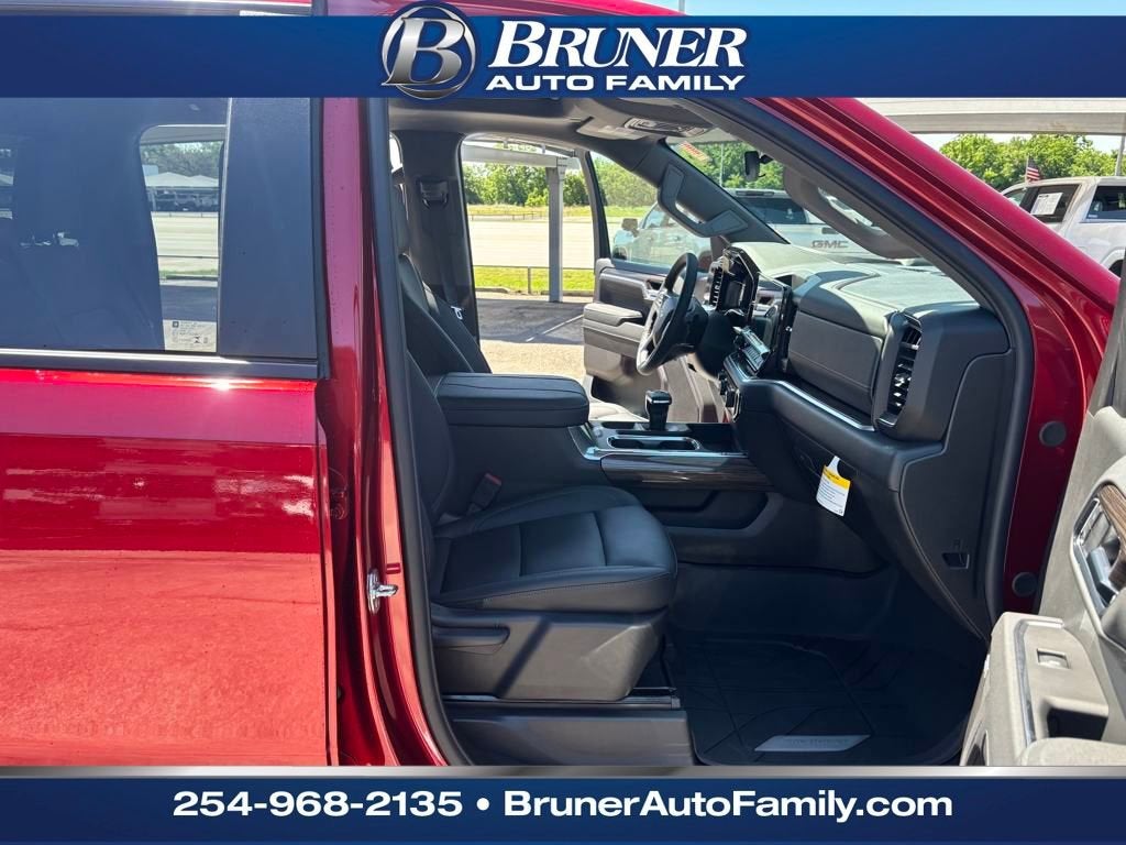 2025 Chevrolet Silverado 1500 RST