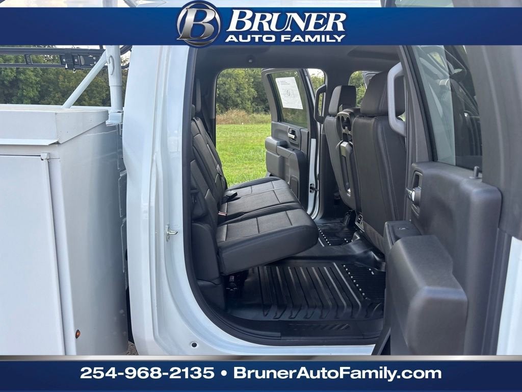 2025 GMC Sierra 3500 HD Chassis Cab Pro