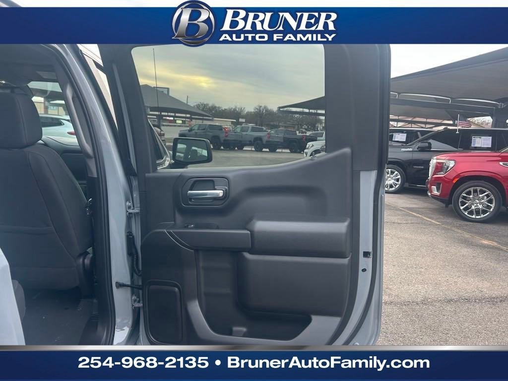 2025 GMC Sierra 1500 Pro