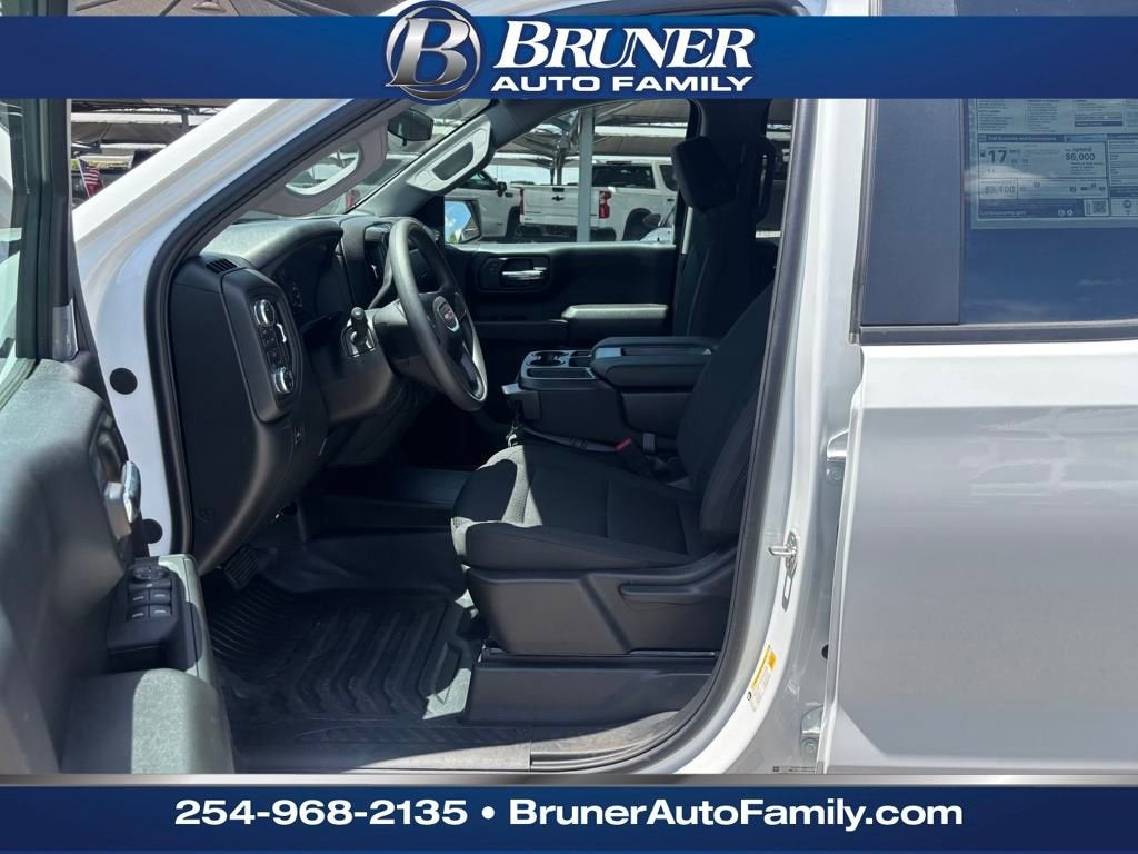 2025 GMC Sierra 1500 Pro