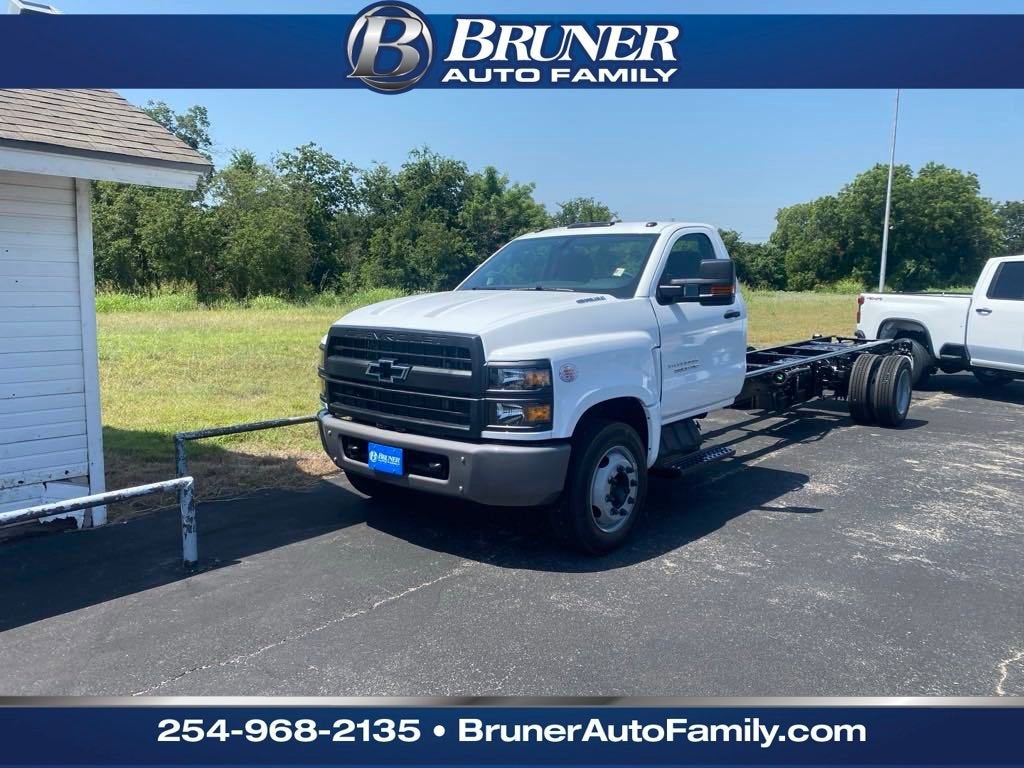 2024 Chevrolet Silverado 6500 HD Work Truck