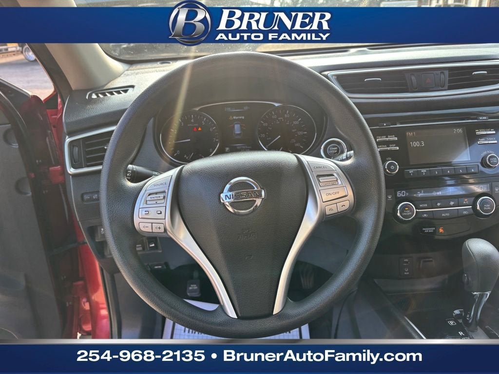 2016 Nissan Rogue SV