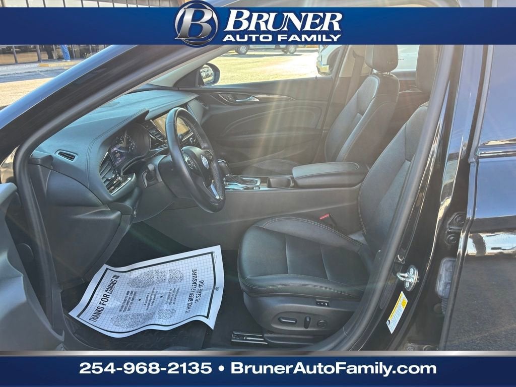 2019 Buick Regal Sportback Essence