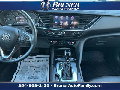 2019 Buick Regal Sportback Essence