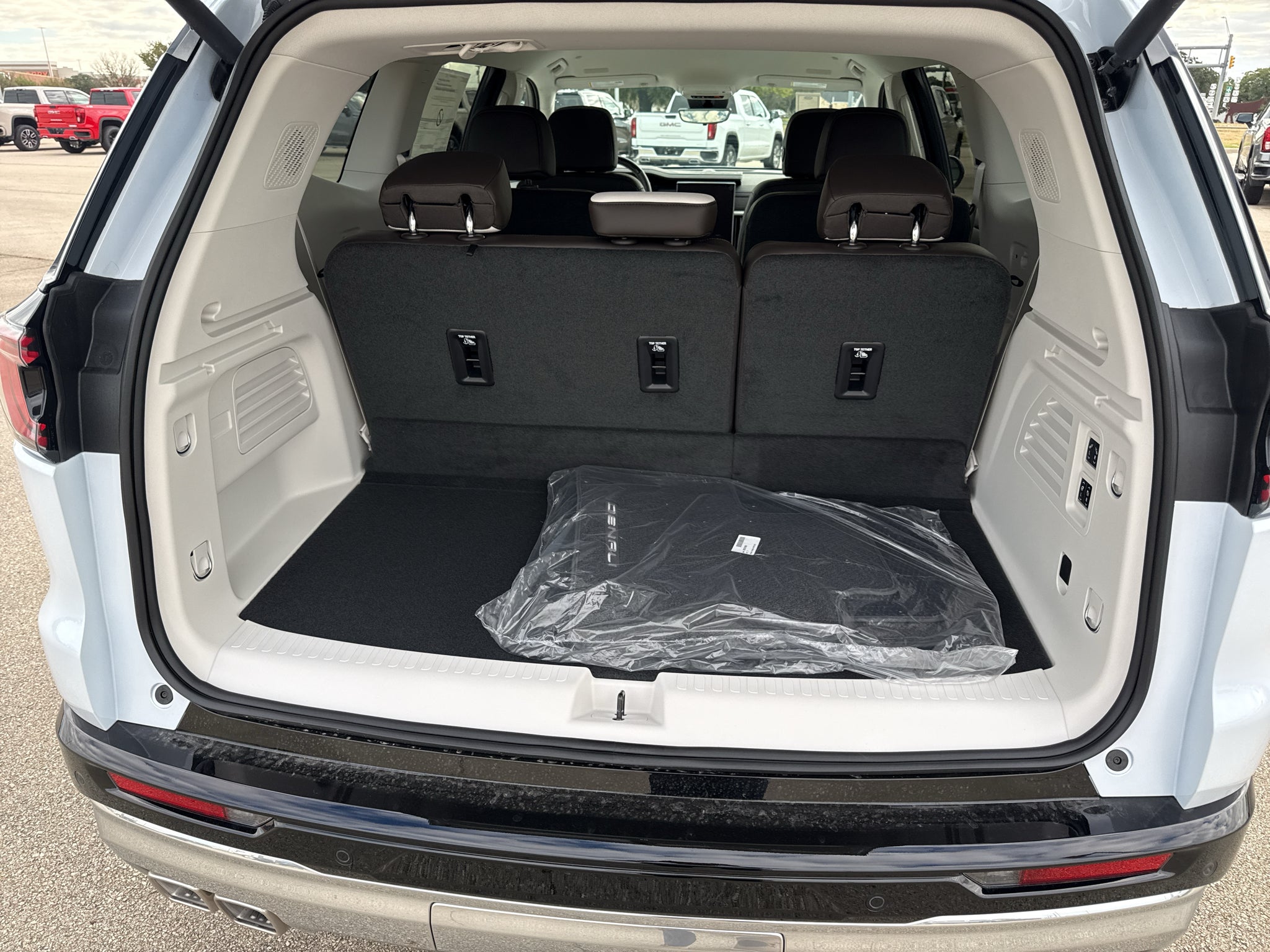 2027 GMC Acadia Denali