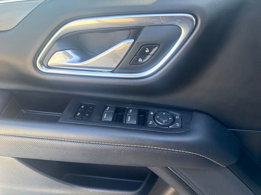 2023 GMC Yukon XL AT4