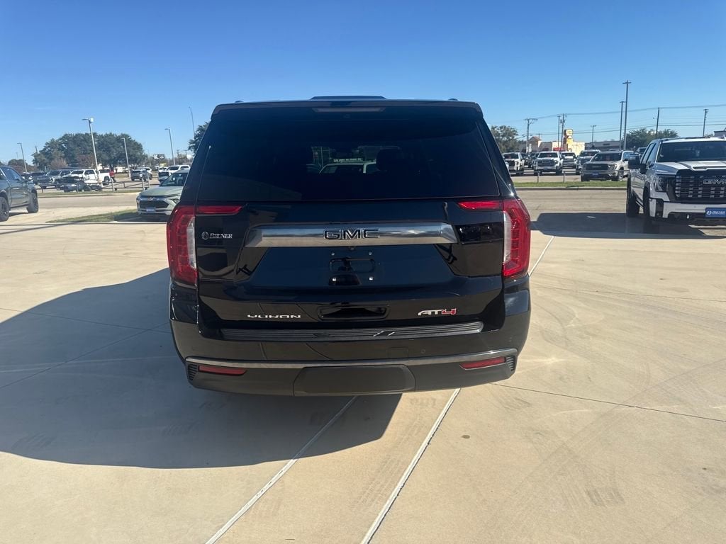 2023 GMC Yukon XL AT4