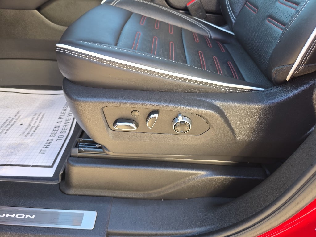 2025 GMC Yukon XL AT4 Ultimate