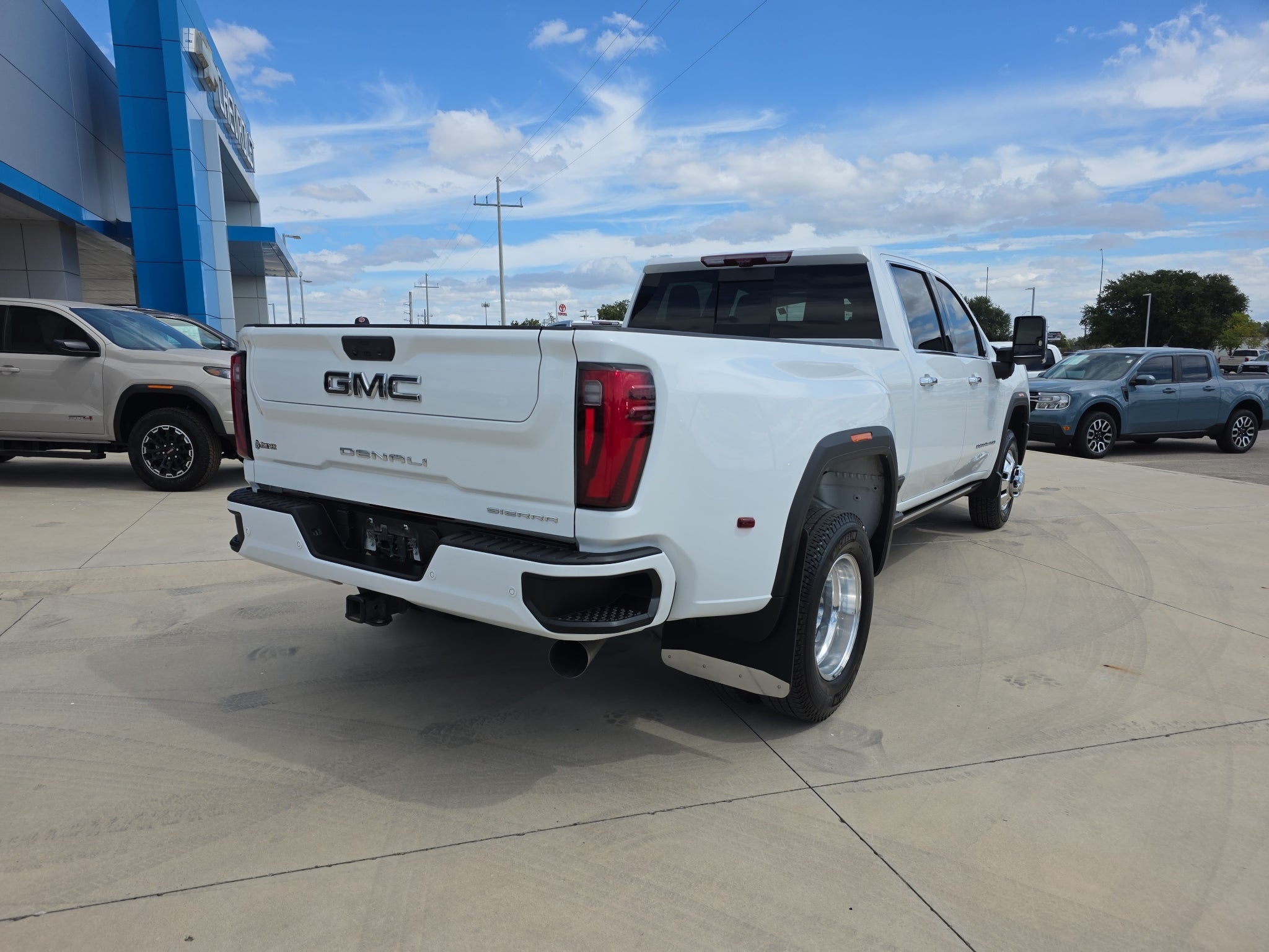 2024 GMC Sierra 3500 HD Denali Ultimate DRW
