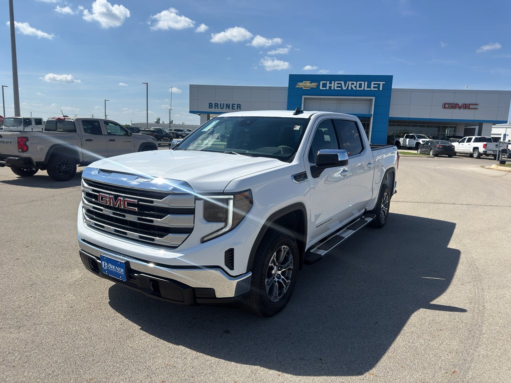 2026 GMC Sierra 1500 SLE